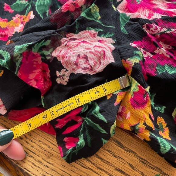 Revolve BCBGMAXAZRIA Twist Front Romper Floral Silk SZ XXS - Picture 9 of 10